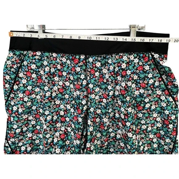 Lands' End Women's Black Waist Floral Swim Shorts - Teal, Red, White - Picture 5 of 13